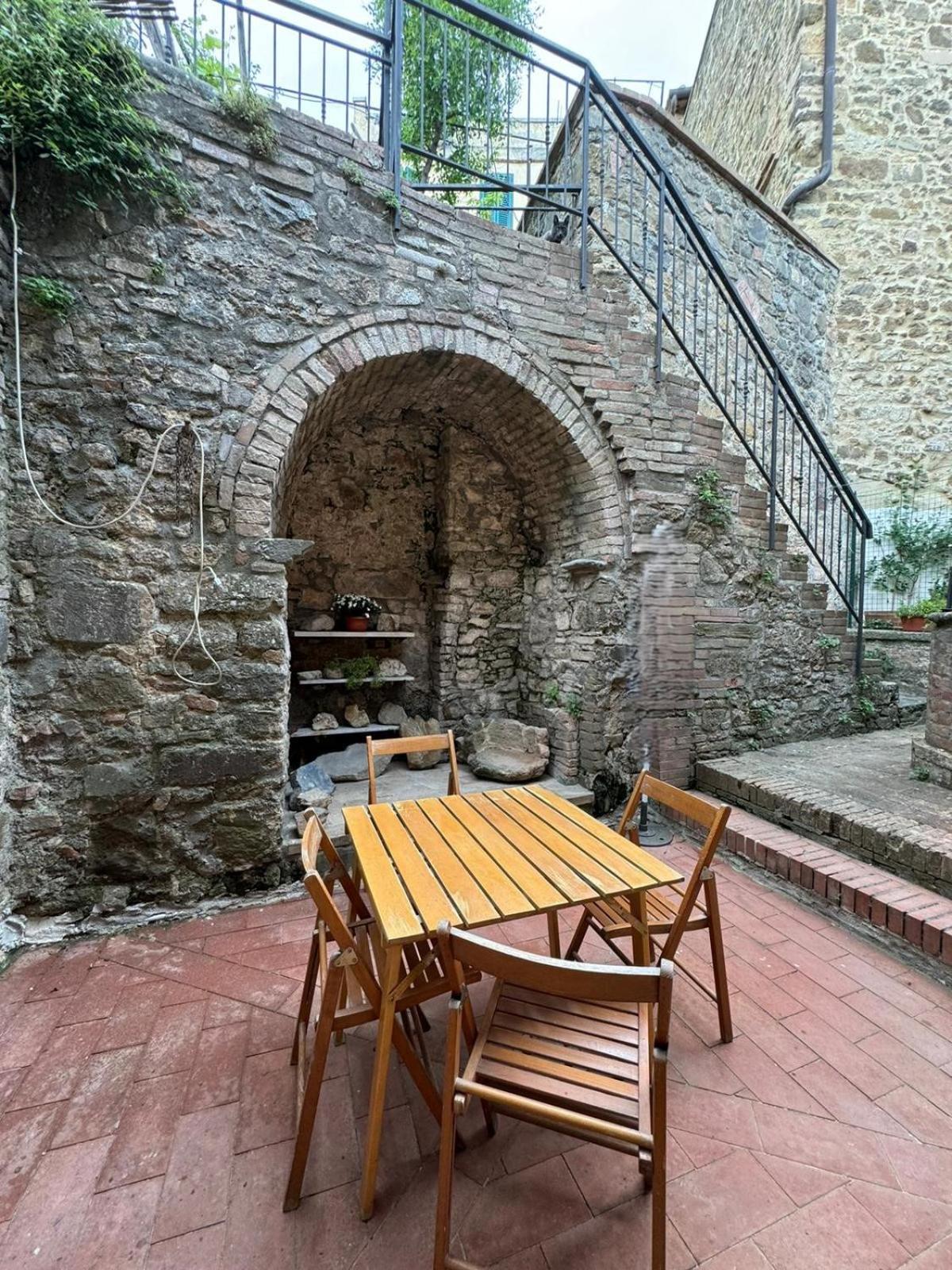 Le Nicchie Villa Montalcino Esterno foto